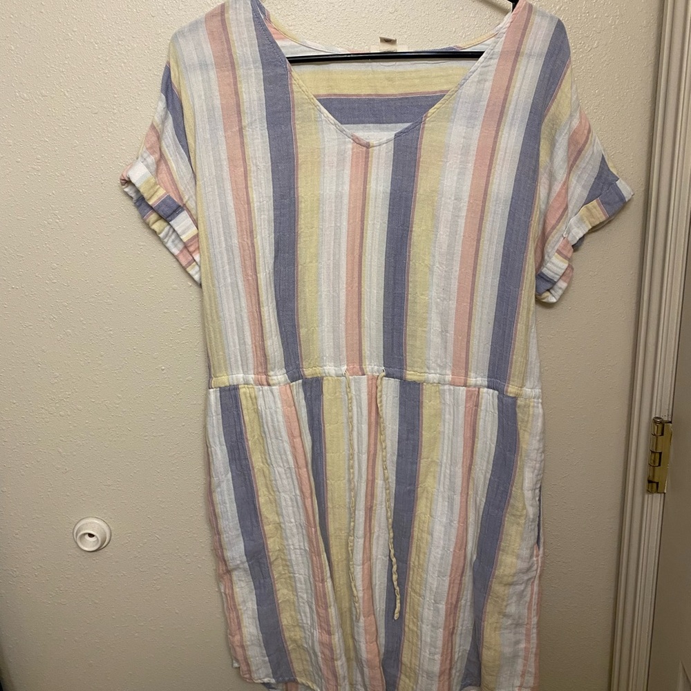 Ana Knee Length Short Sleeve Dress, Size Medium